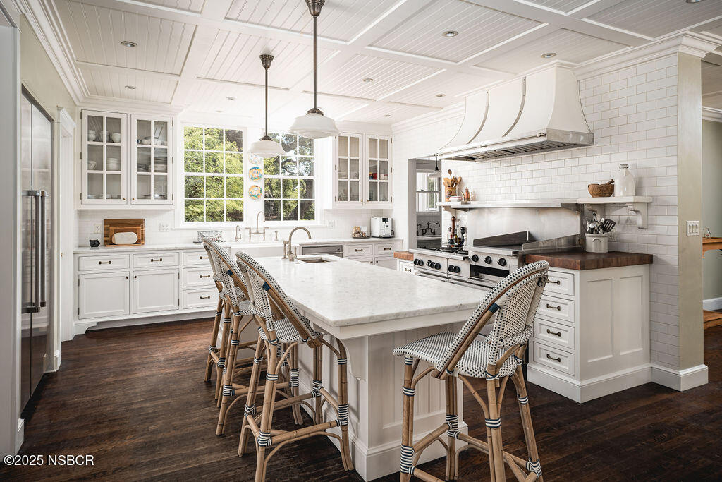 Santa Barbara, California 93105, United States, 5 Bedrooms Bedrooms, ,4 BathroomsBathrooms,Residential,Active,153749