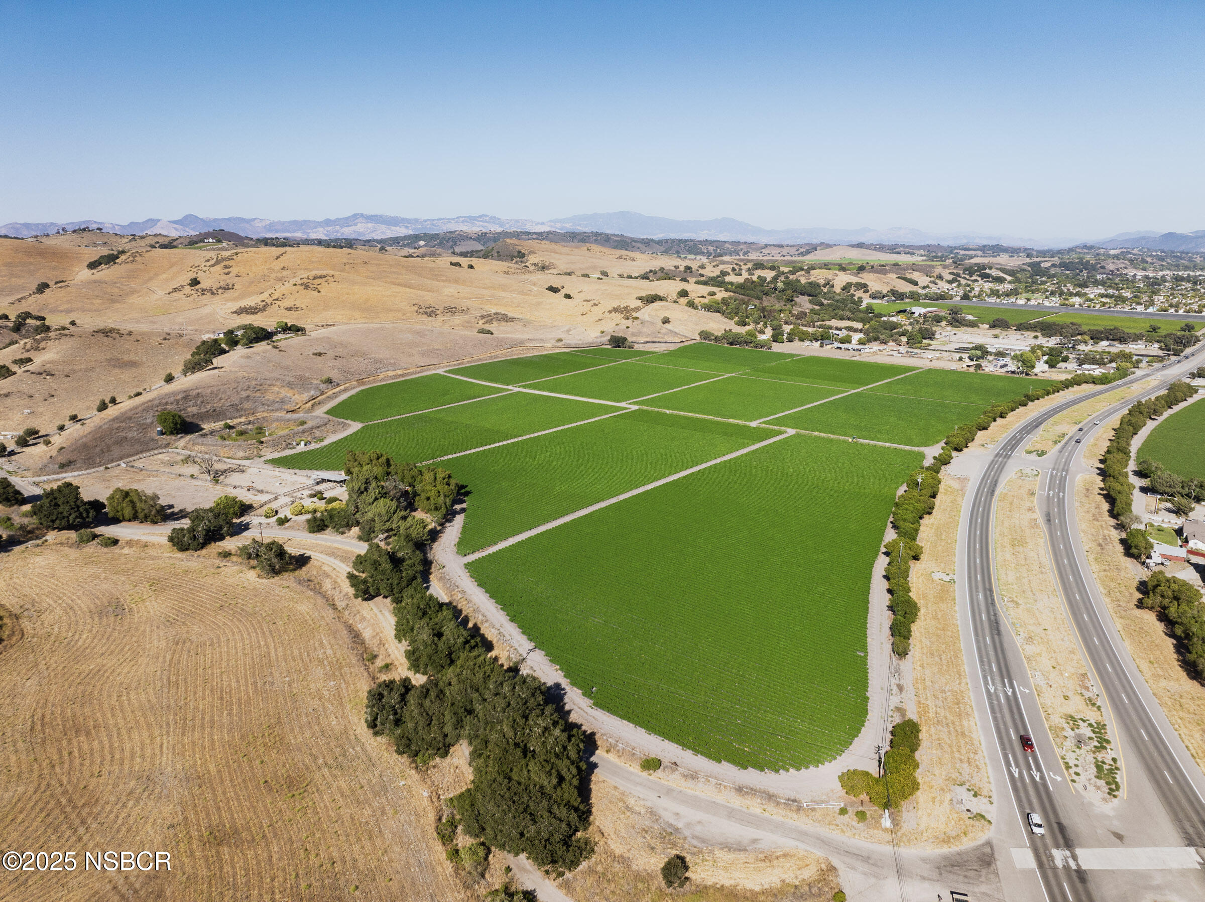 Buellton, California 93427, United States, 3 Bedrooms Bedrooms, ,3 BathroomsBathrooms,Residential,Active,196043