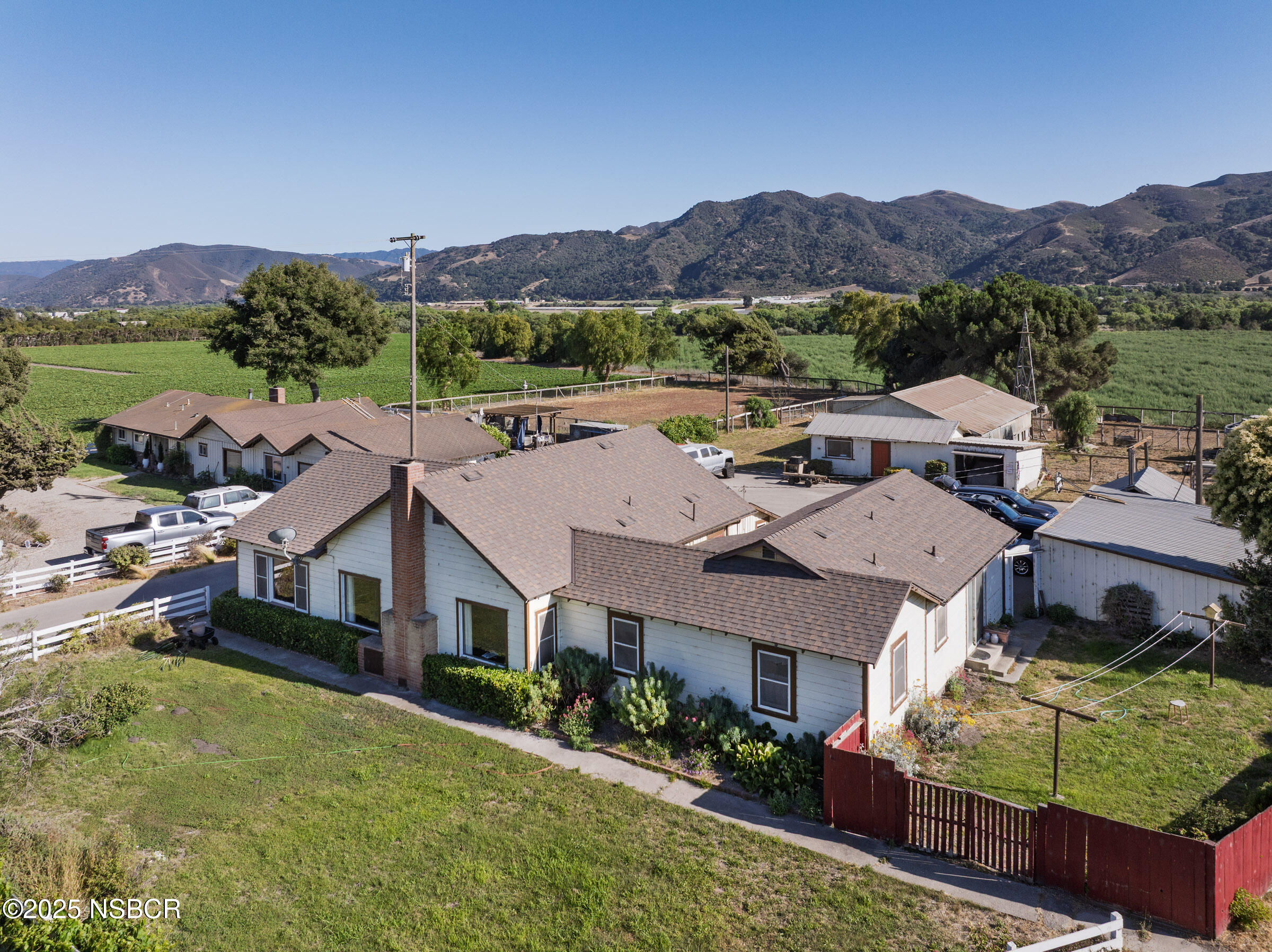 Buellton, California 93427, United States, 3 Bedrooms Bedrooms, ,3 BathroomsBathrooms,Residential,Active,196043