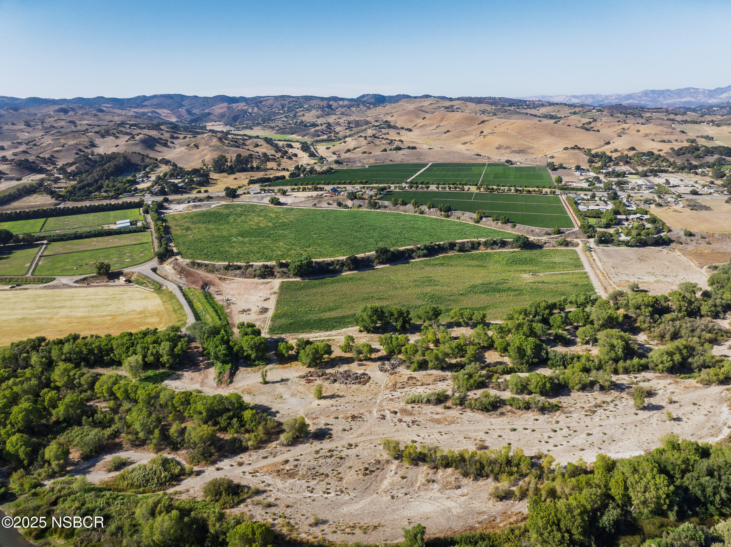 Buellton, California 93427, United States, 3 Bedrooms Bedrooms, ,3 BathroomsBathrooms,Residential,Active,196043