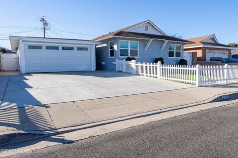 Photo of 510 E Taft Street, Santa Maria, CA 93454 (MLS # 25002267)