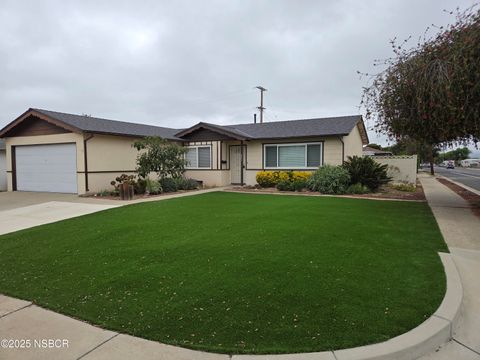 Photo of 801 W Airport Avenue, Lompoc, CA 93436 (MLS # 25002101)