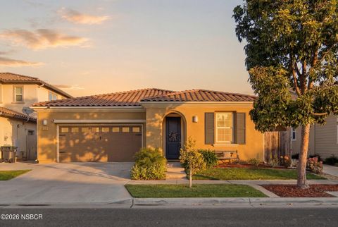 Photo of 815 Elaine Avenue, Santa Maria, CA 93458 (MLS # 26000384)