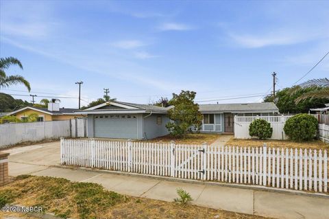 Photo of 1526 Calle Siete, Lompoc, CA 93436 (MLS # 26000618)