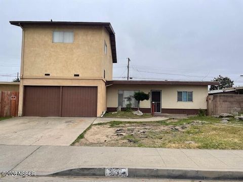 Photo of 320 W Agnes Avenue, Santa Maria, CA 93458 (MLS # 26000460)