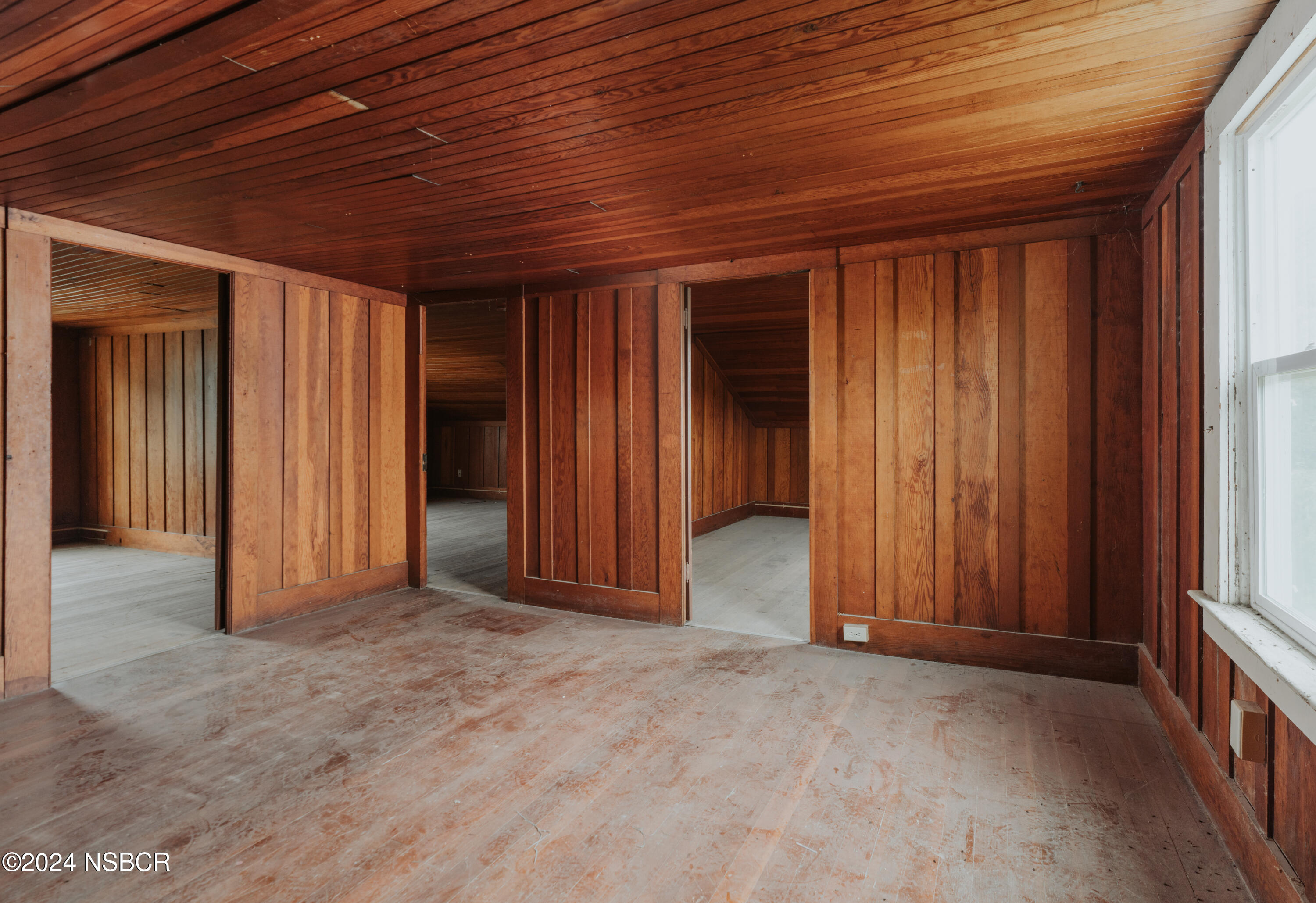 Lompoc, California 93436, United States, 10 Bedrooms Bedrooms, ,4 BathroomsBathrooms,Residential,Pending,196254