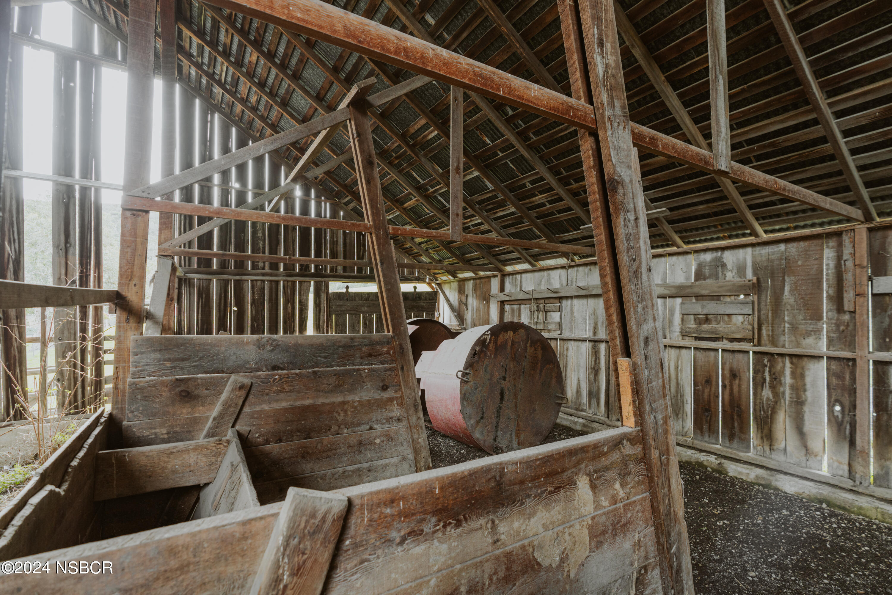 Lompoc, California 93436, United States, 10 Bedrooms Bedrooms, ,4 BathroomsBathrooms,Residential,Pending,196254