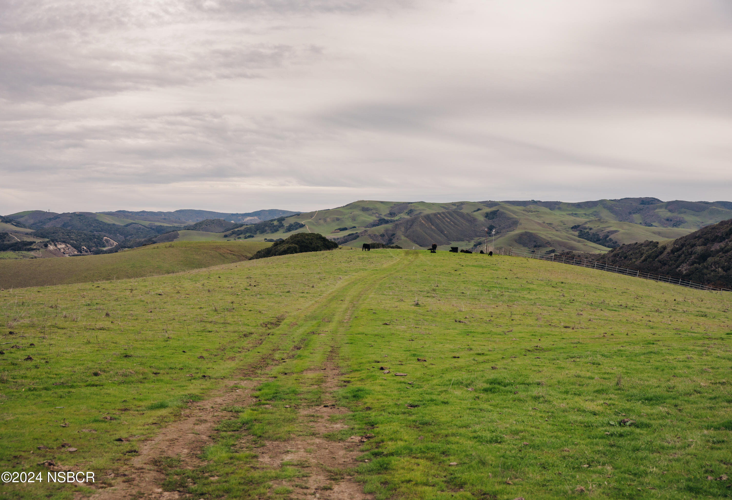 Lompoc, California 93436, United States, 10 Bedrooms Bedrooms, ,4 BathroomsBathrooms,Residential,Pending,196254