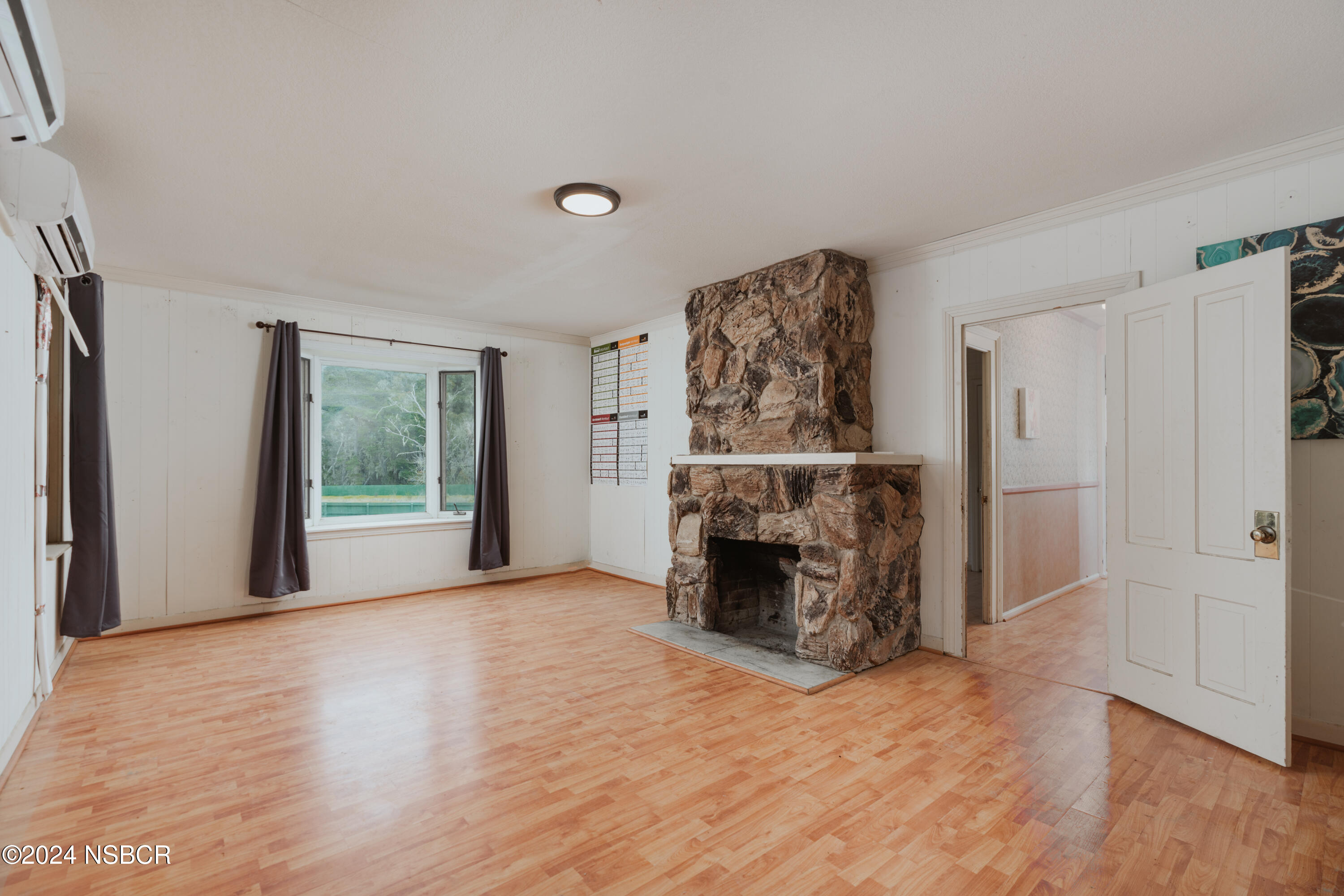 Lompoc, California 93436, United States, 10 Bedrooms Bedrooms, ,4 BathroomsBathrooms,Residential,Pending,196254