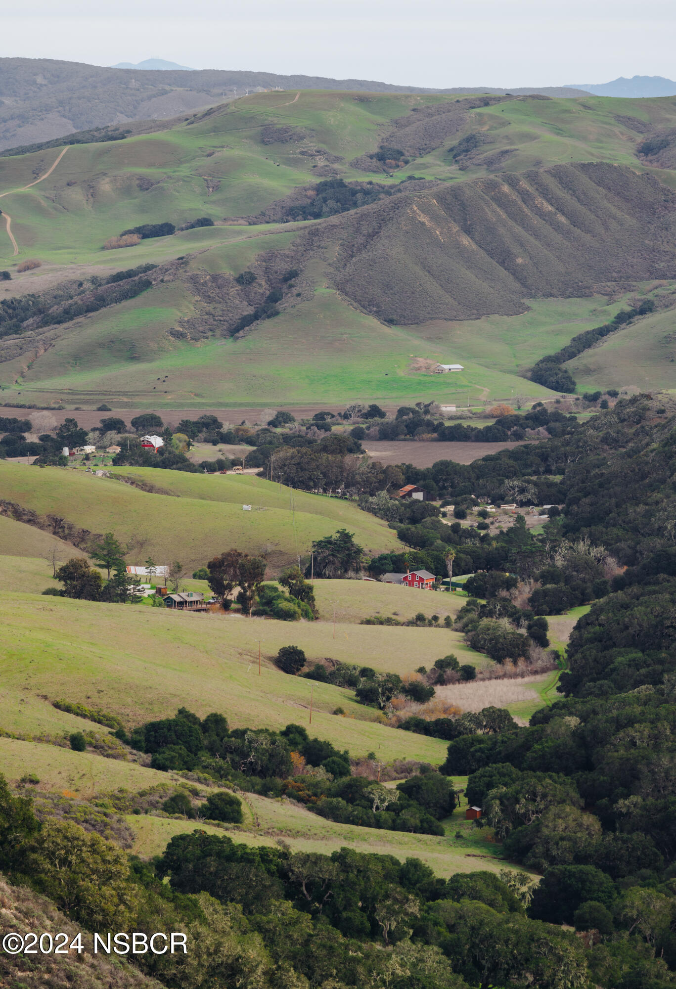 Lompoc, California 93436, United States, 10 Bedrooms Bedrooms, ,4 BathroomsBathrooms,Residential,Pending,196254