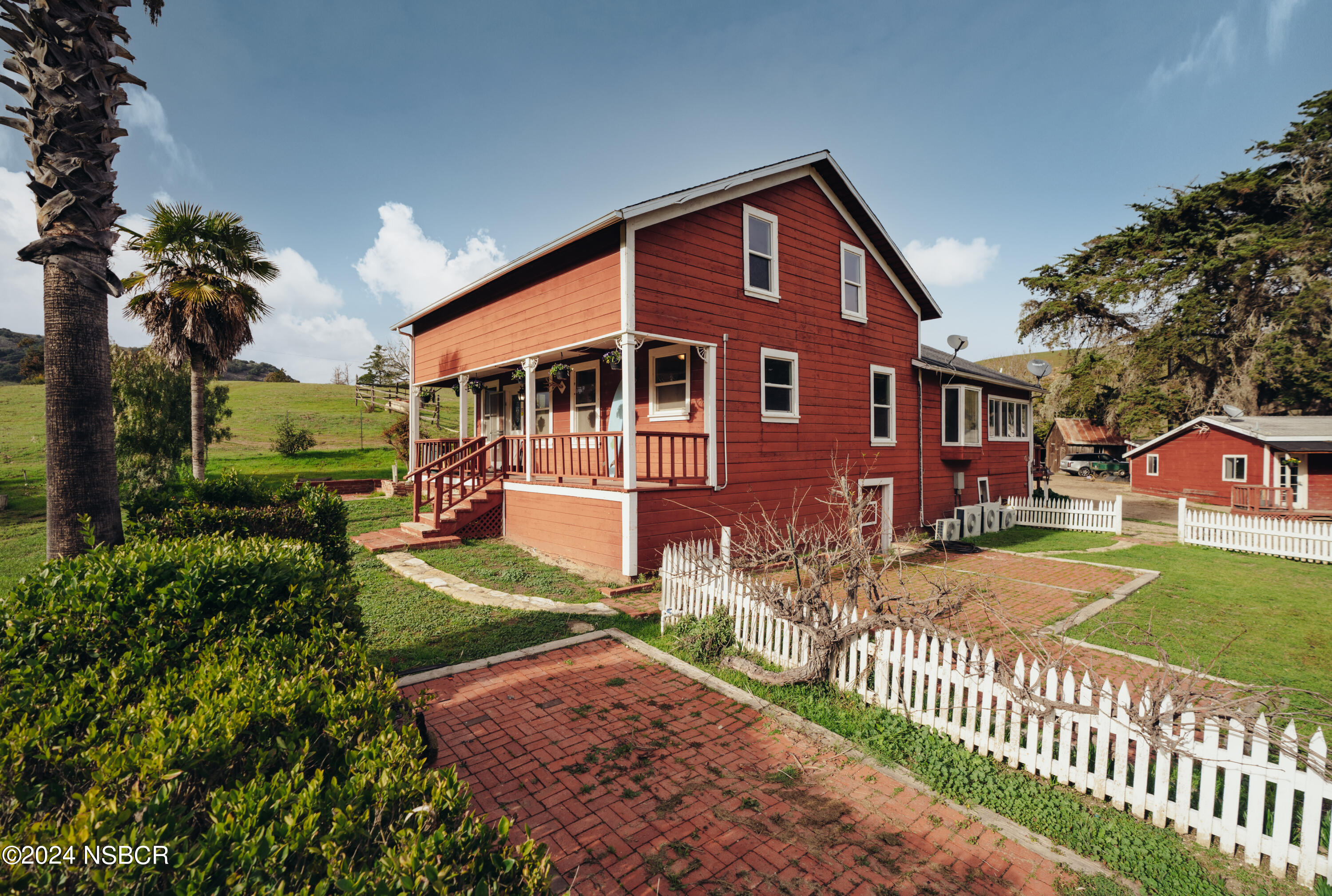 Lompoc, California 93436, United States, 10 Bedrooms Bedrooms, ,4 BathroomsBathrooms,Residential,Pending,196254