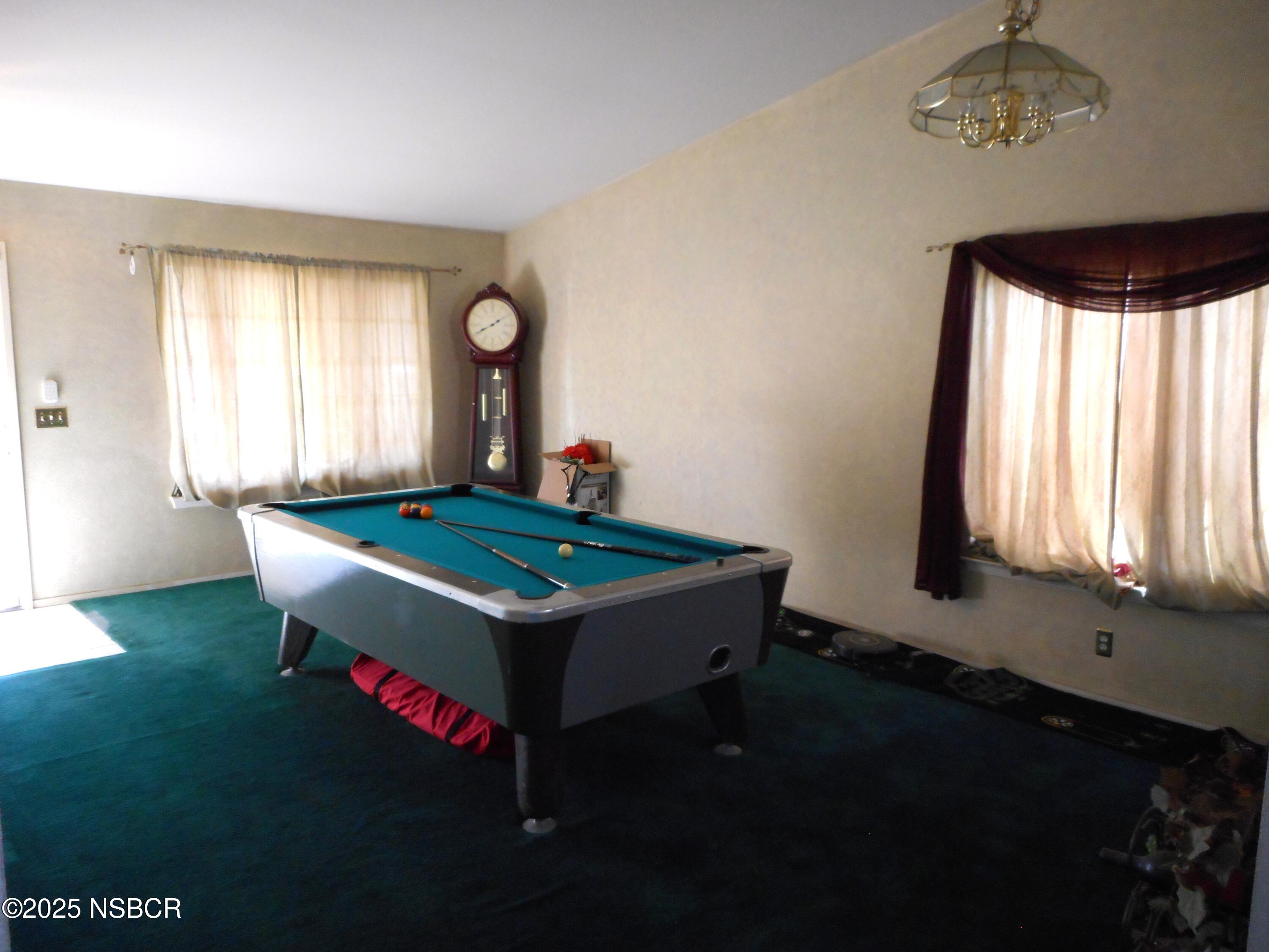 Santa Maria, California 93458, United States, 4 Bedrooms Bedrooms, ,2 BathroomsBathrooms,Residential,Pending,16743