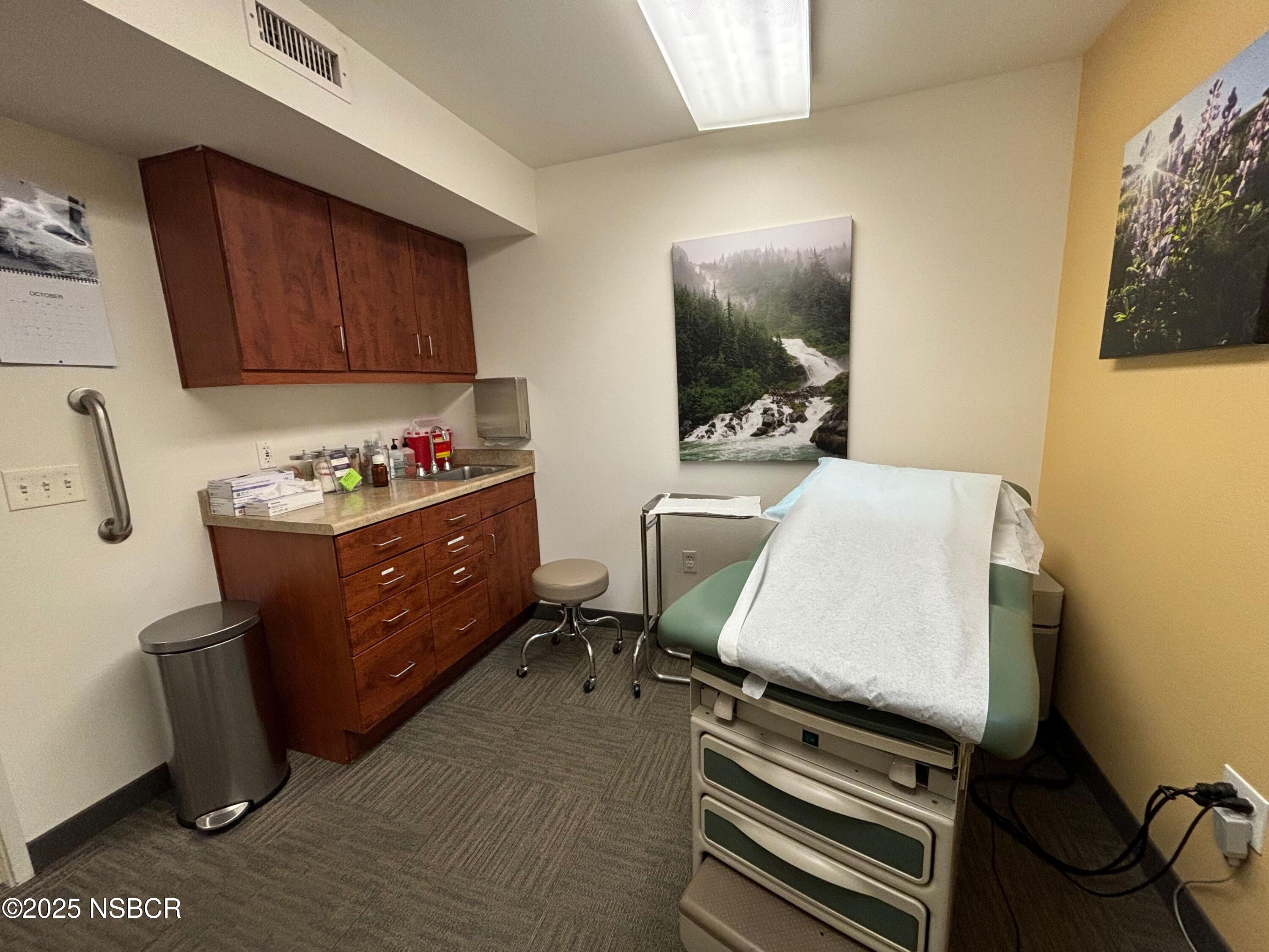 Santa Barbara, California 93105, United States, ,Commercial,Active,235938