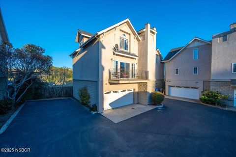 Photo of 372 Park Ave Avenue, Pismo Beach, CA 93449 (MLS # 25002309)