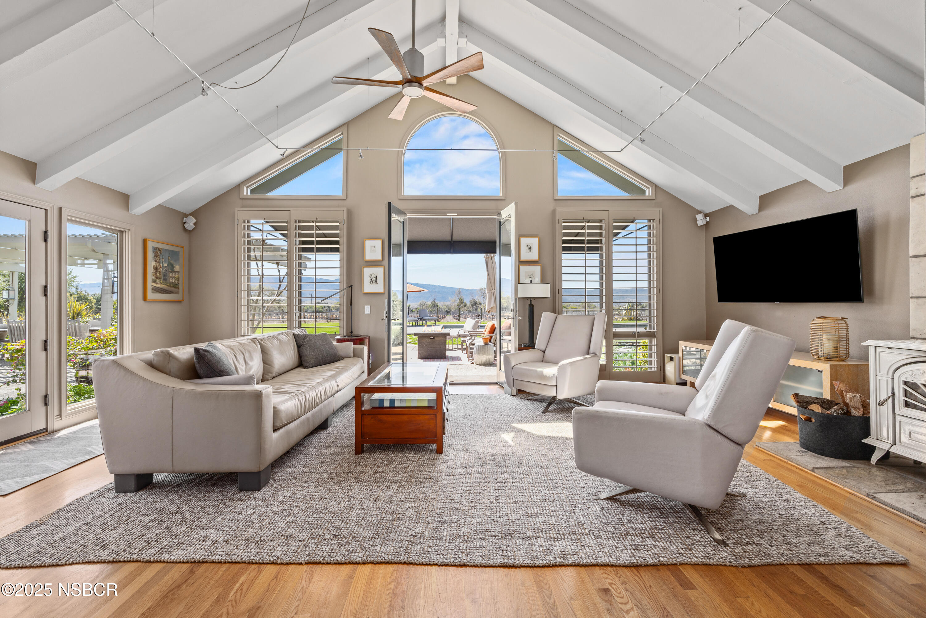 Santa Ynez, California 93460, United States, 4 Bedrooms Bedrooms, ,3 BathroomsBathrooms,Residential,Pending,121507