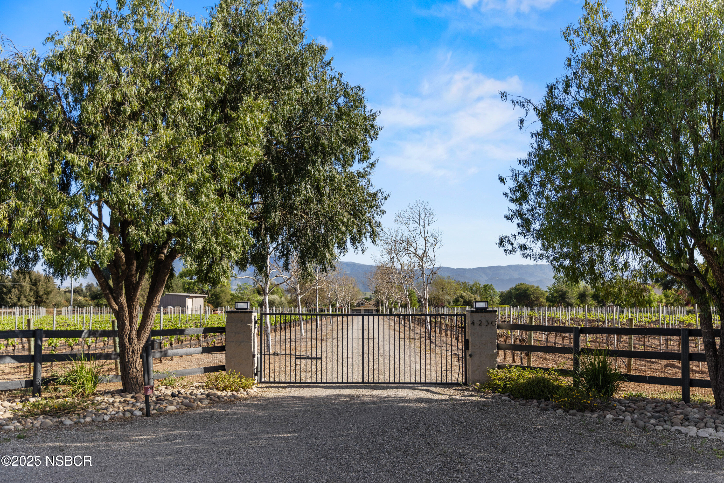 Santa Ynez, California 93460, United States, 4 Bedrooms Bedrooms, ,3 BathroomsBathrooms,Residential,Pending,121507