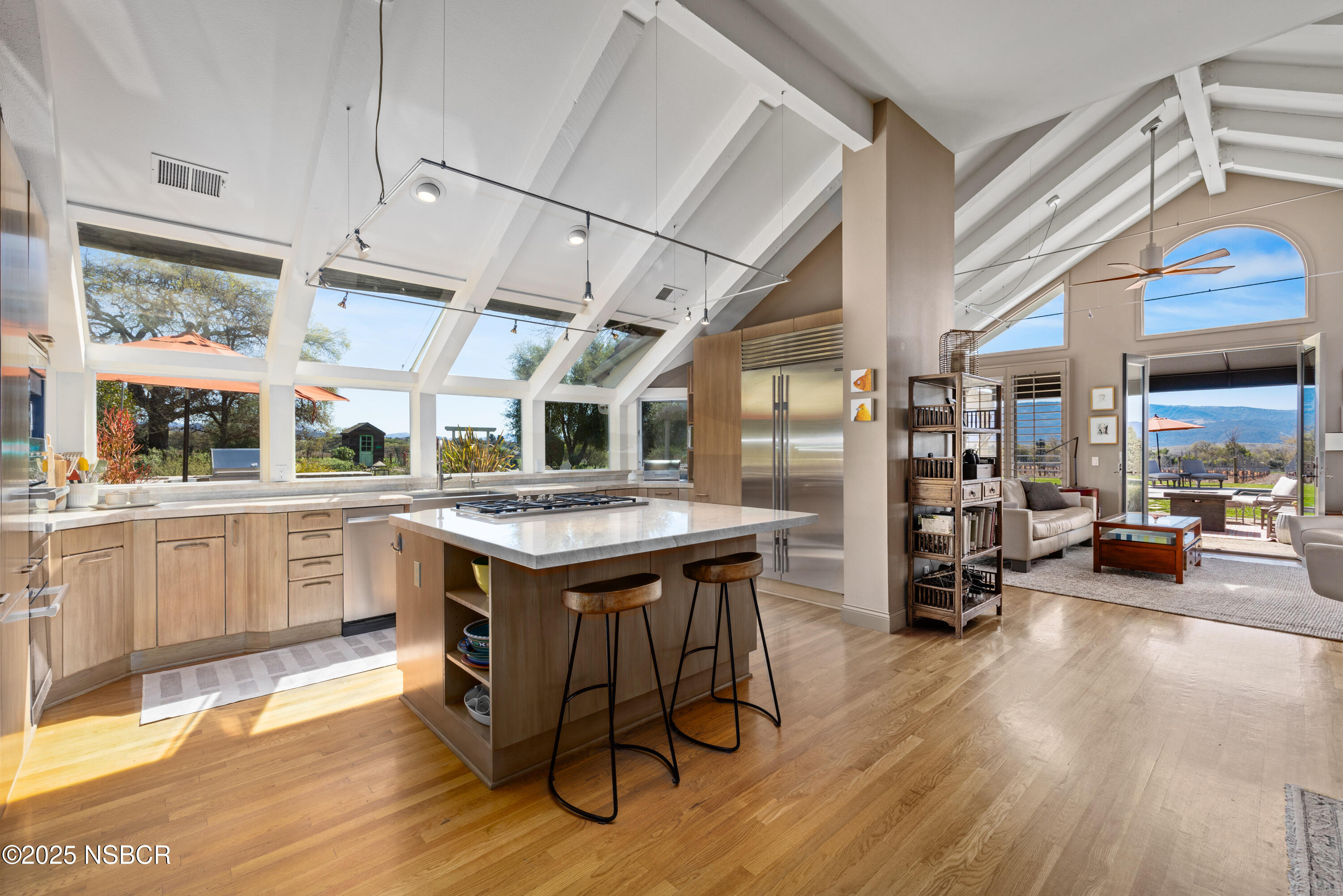 Santa Ynez, California 93460, United States, 4 Bedrooms Bedrooms, ,3 BathroomsBathrooms,Residential,Pending,121507