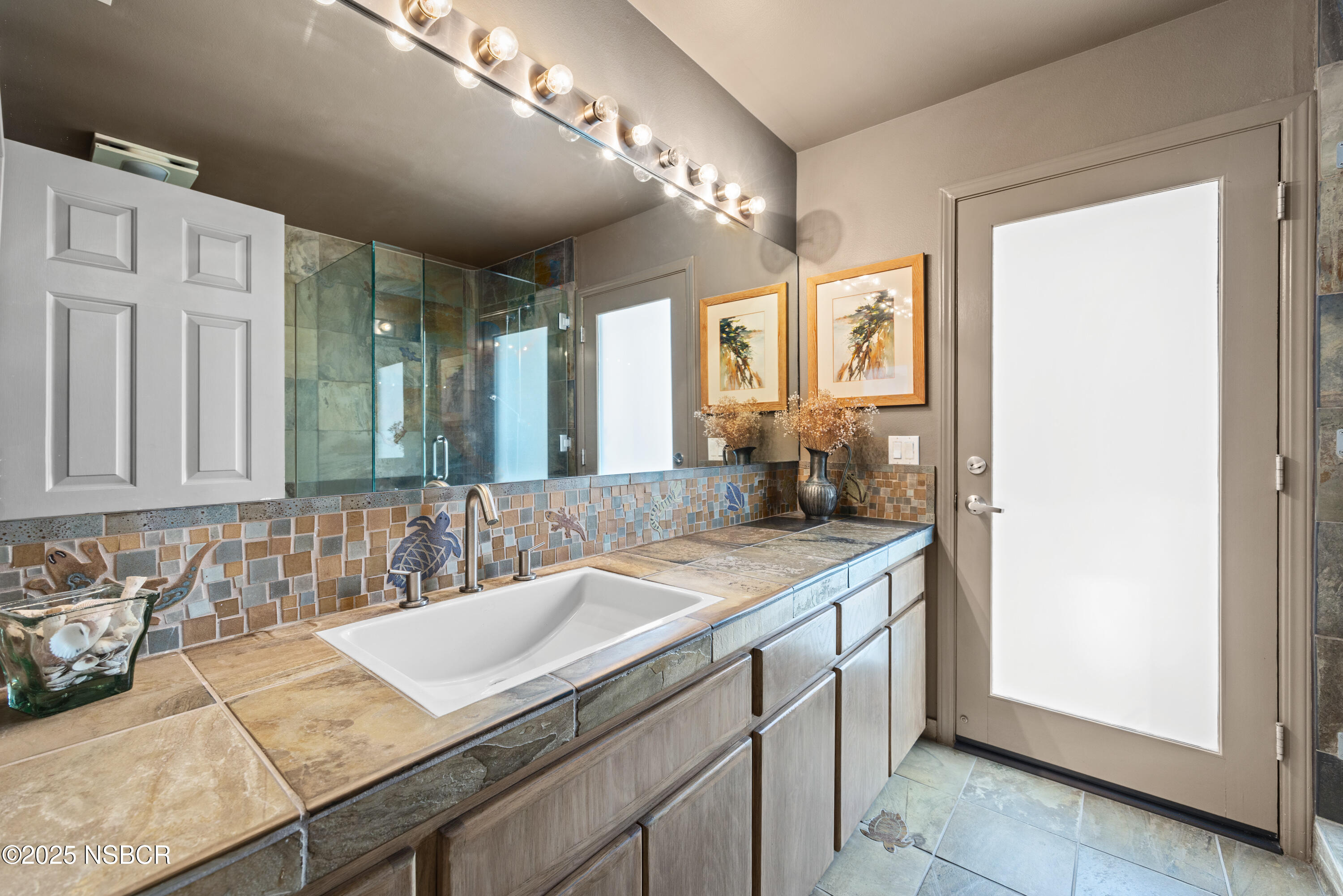 Santa Ynez, California 93460, United States, 4 Bedrooms Bedrooms, ,3 BathroomsBathrooms,Residential,Pending,121507