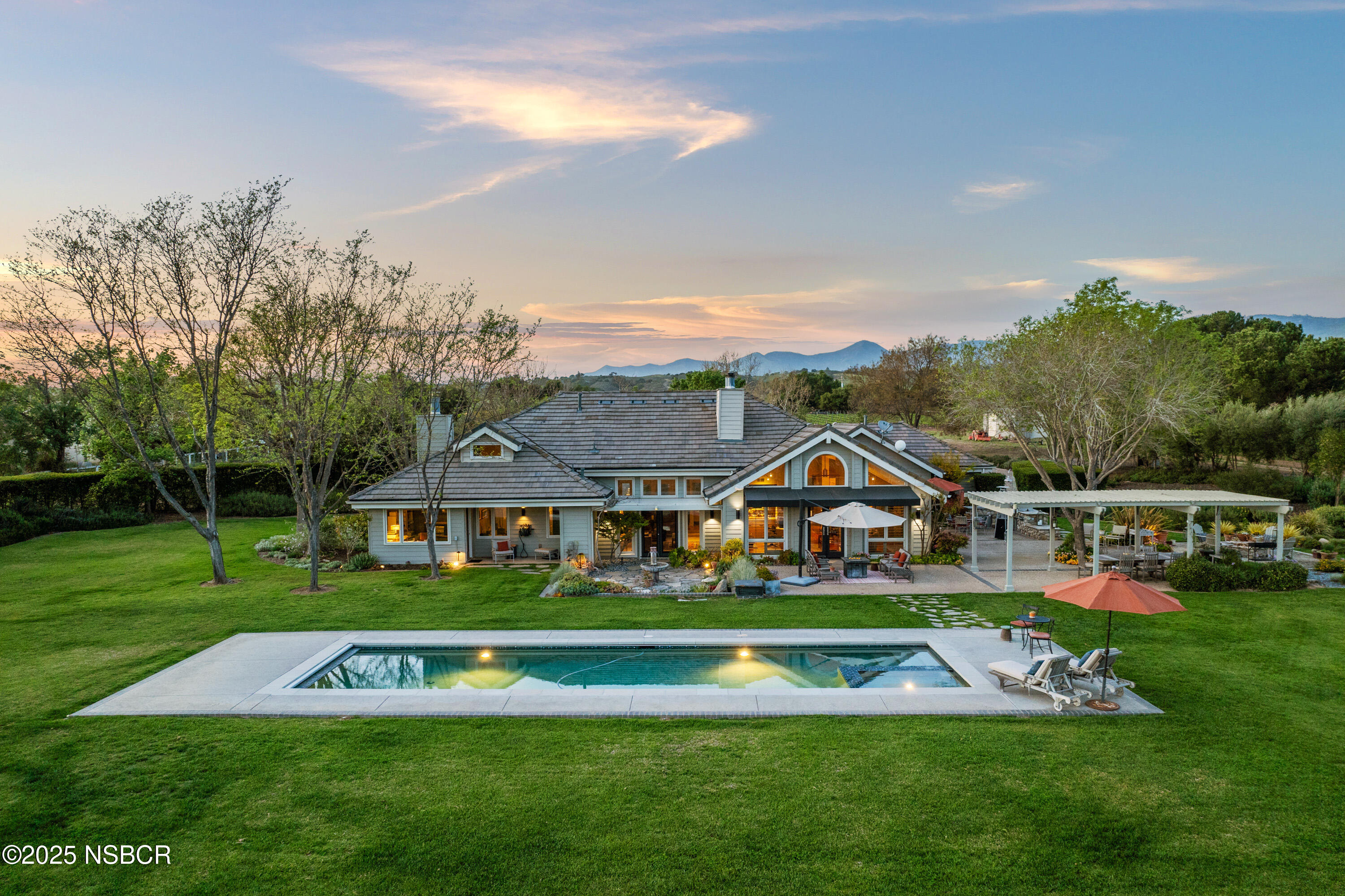 Santa Ynez, California 93460, United States, 4 Bedrooms Bedrooms, ,3 BathroomsBathrooms,Residential,Pending,121507