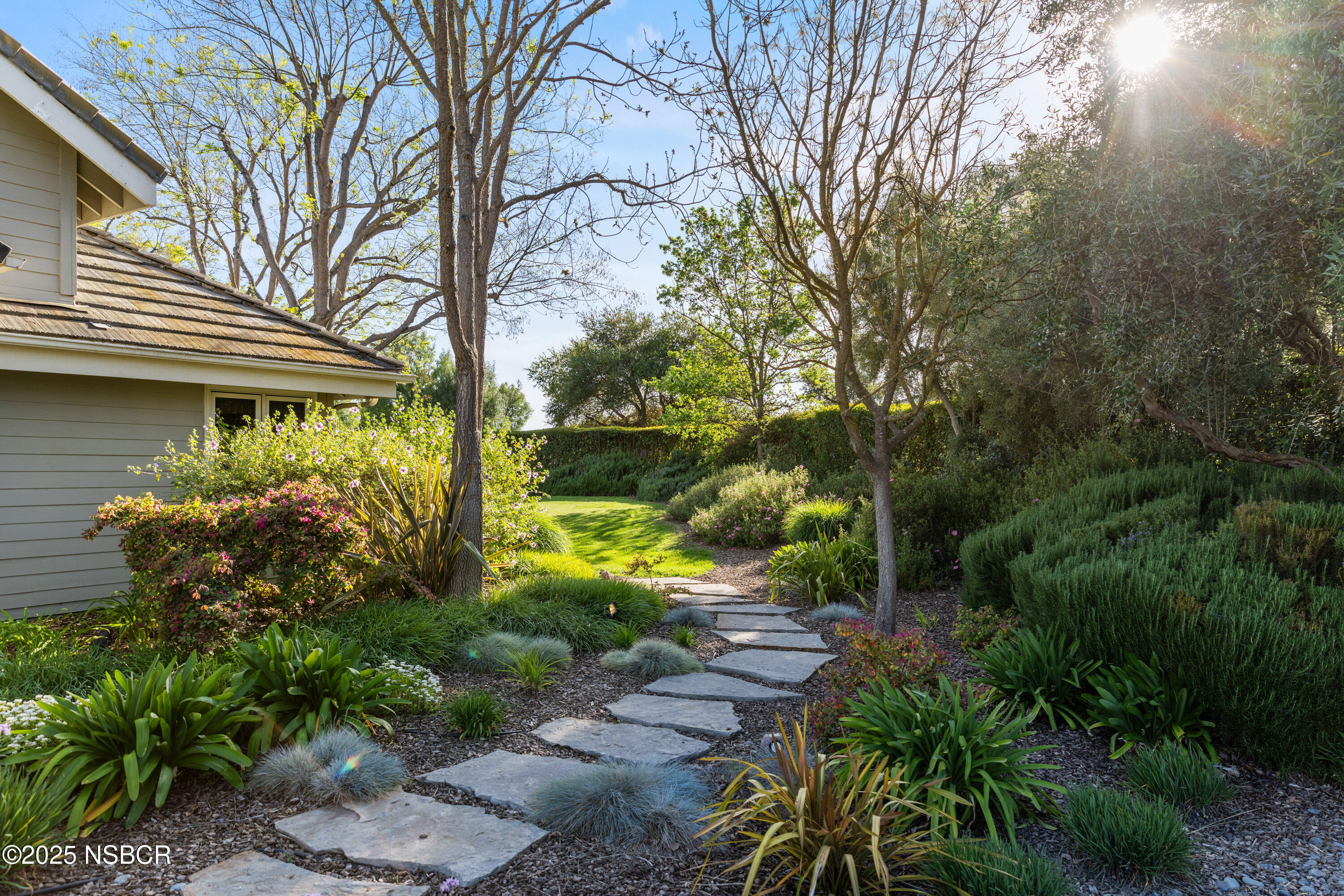 Santa Ynez, California 93460, United States, 4 Bedrooms Bedrooms, ,3 BathroomsBathrooms,Residential,Pending,121507