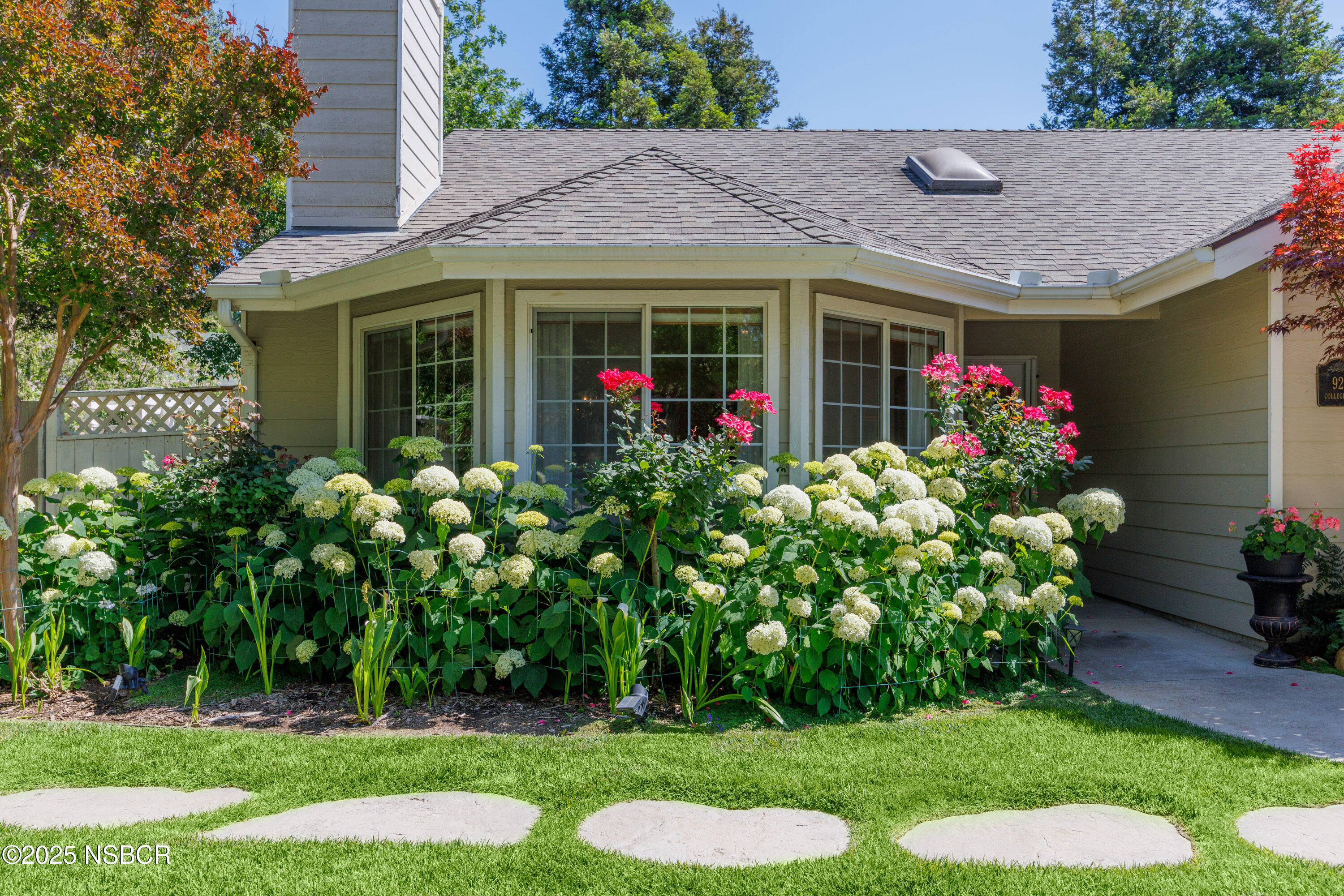 Solvang, California 93463, United States, 3 Bedrooms Bedrooms, ,2 BathroomsBathrooms,Residential,Active,164040