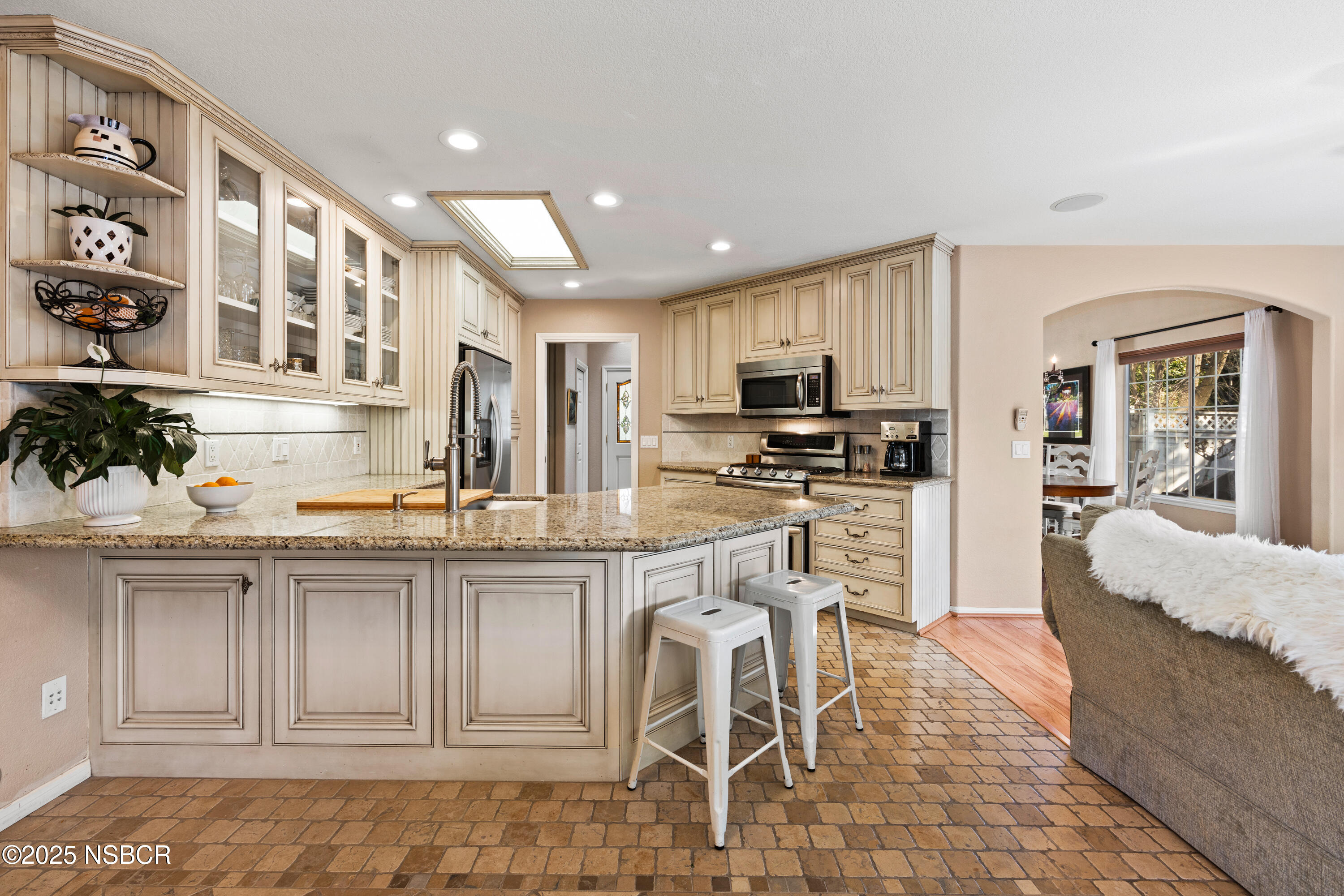 Solvang, California 93463, United States, 3 Bedrooms Bedrooms, ,2 BathroomsBathrooms,Residential,Active,164040