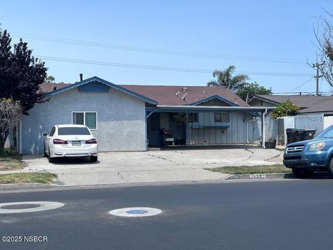 Photo of 1139 S Western Avenue, Santa Maria, CA 93458 (MLS # 25001278)