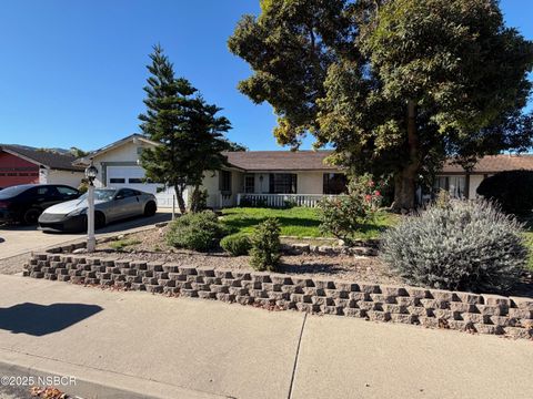 Photo of 209 S Sage Street, Lompoc, CA 93436 (MLS # 25002373)