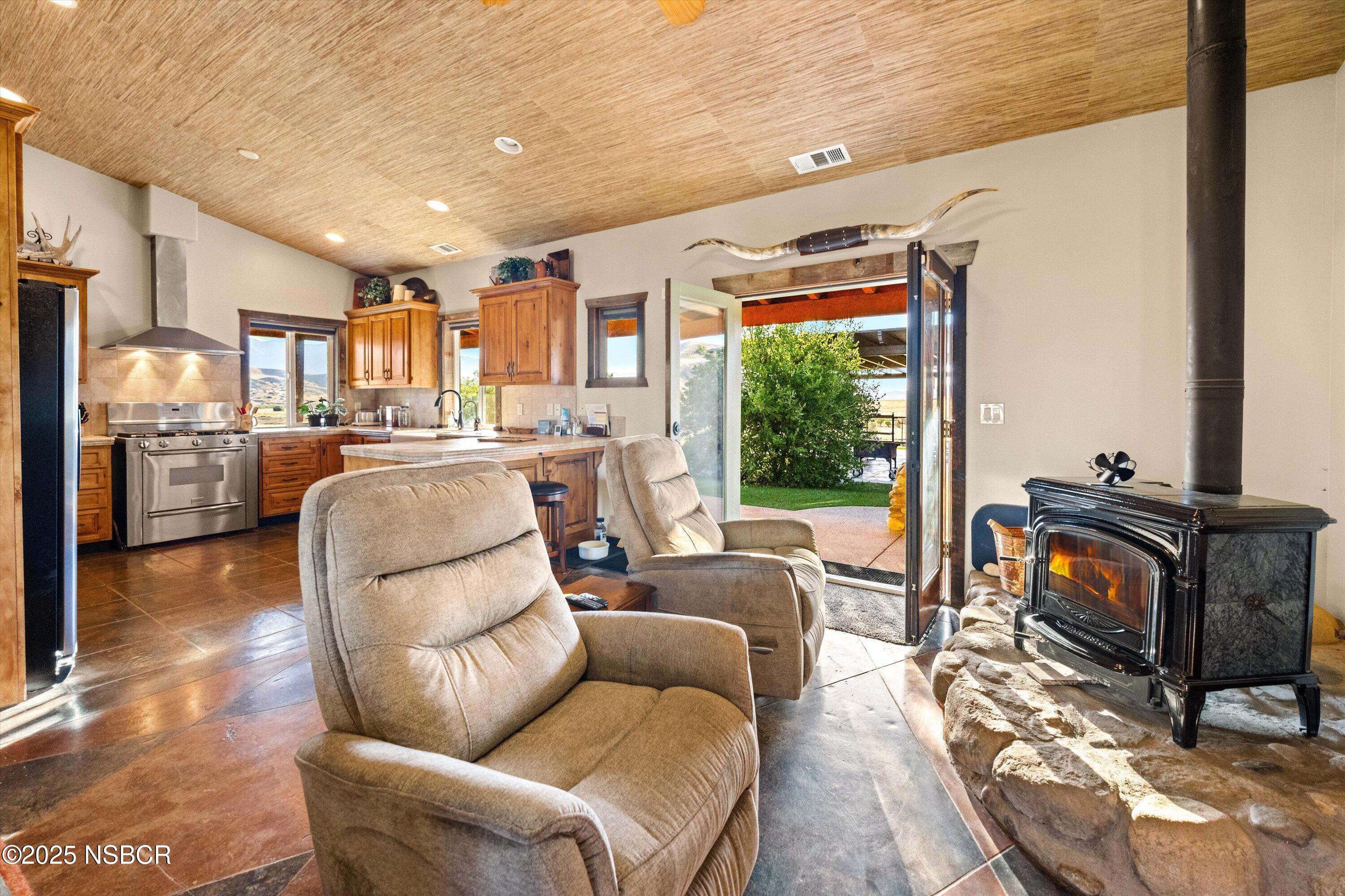 Cuyama, California 93254, United States, 2 Bedrooms Bedrooms, ,1 BathroomBathrooms,Residential,Active,177845