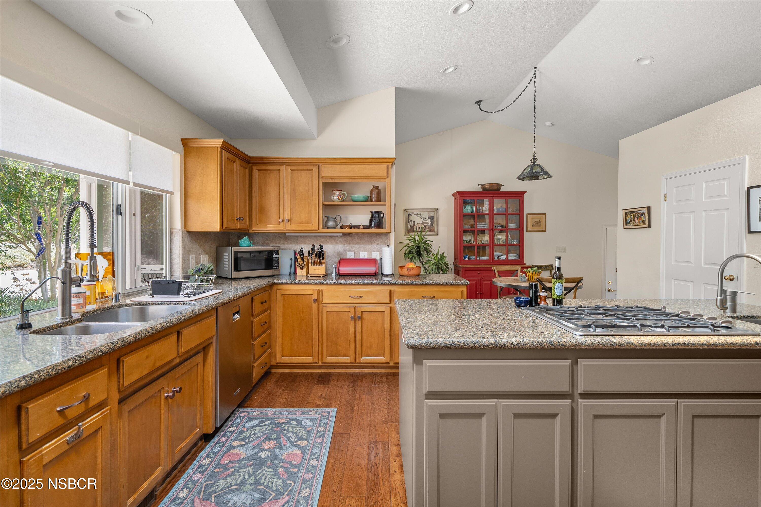 Santa Ynez, California 93460, United States, 4 Bedrooms Bedrooms, ,3 BathroomsBathrooms,Residential,Active,162758