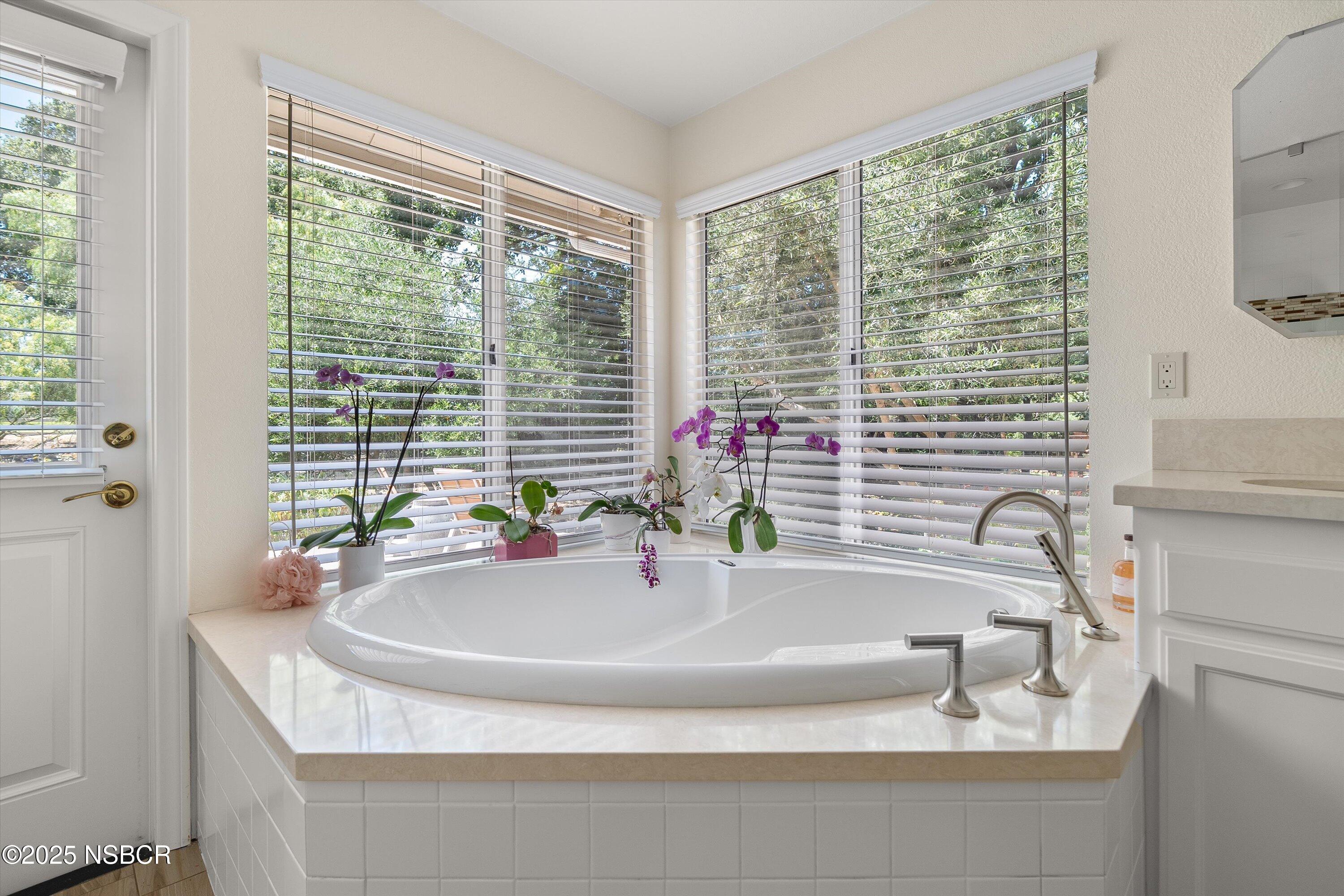 Santa Ynez, California 93460, United States, 4 Bedrooms Bedrooms, ,3 BathroomsBathrooms,Residential,Active,162758