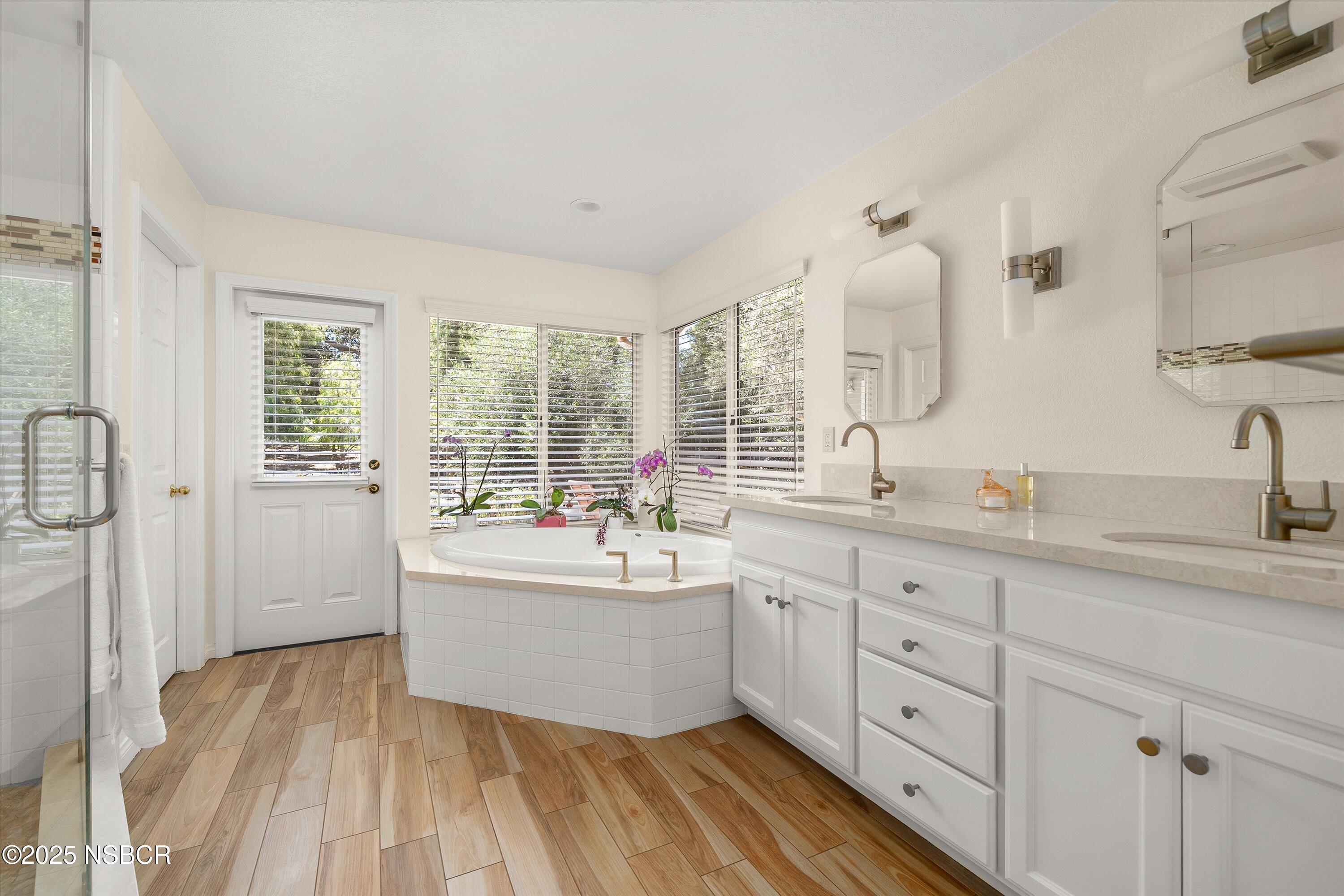 Santa Ynez, California 93460, United States, 4 Bedrooms Bedrooms, ,3 BathroomsBathrooms,Residential,Active,162758