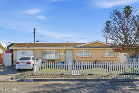 Photo of 1204 N Oakley Avenue, Santa Maria, CA 93458 (MLS # 26000269)