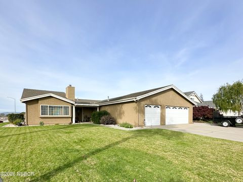 Photo of 1121 Jefferson Court, Santa Maria, CA 93455 (MLS # 26000348)