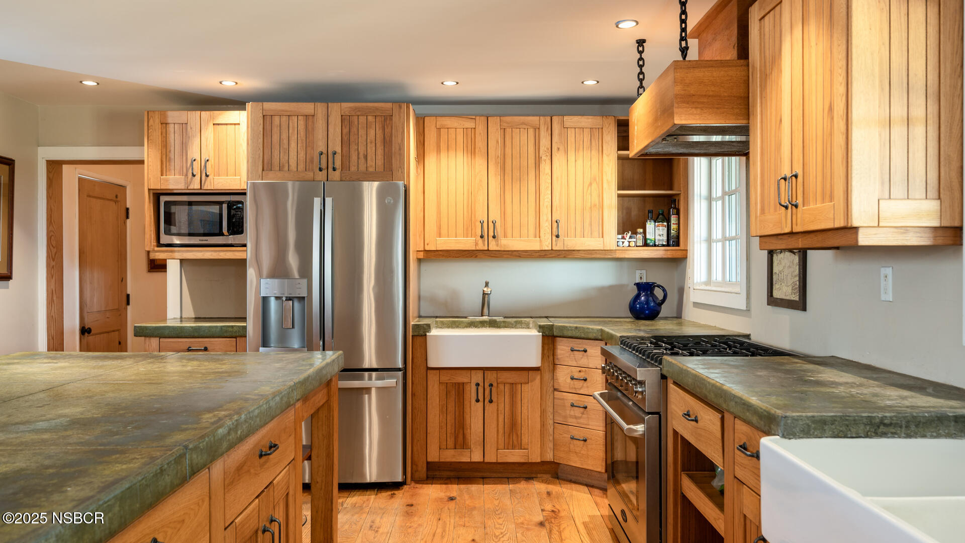 Solvang, California 93463, United States, 4 Bedrooms Bedrooms, ,4 BathroomsBathrooms,Residential,Active,163016