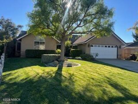Photo of 1494 Ivory Drive, Santa Maria, CA 93455 (MLS # 26000185)