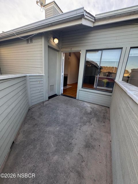 Photo of 220 E Grant Street #72, Santa Maria, CA 93454 (MLS # 25002335)
