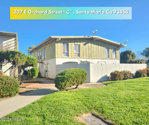 207 E Orchard Street Unit C, Santa Maria, CA 93454 - MLS#: 24000318