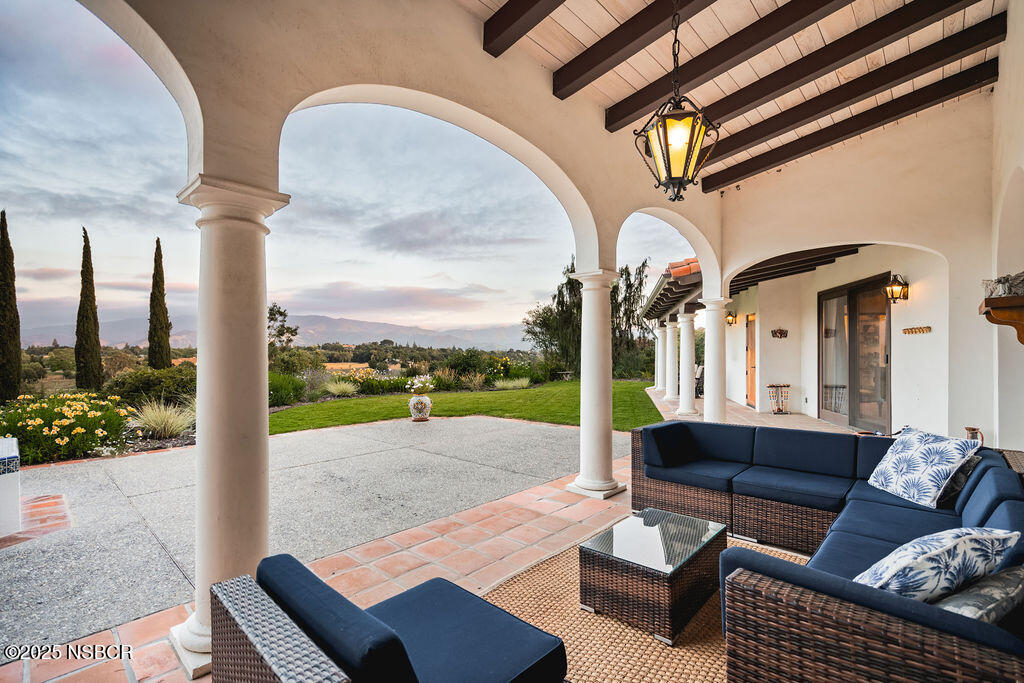 Santa Ynez, California 93460, United States, 4 Bedrooms Bedrooms, ,6 BathroomsBathrooms,Residential,Active,204391