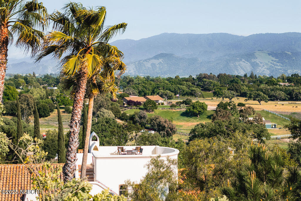 Santa Ynez, California 93460, United States, 4 Bedrooms Bedrooms, ,6 BathroomsBathrooms,Residential,Active,204391