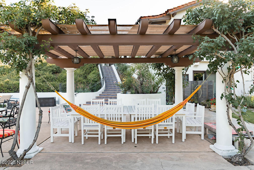 Santa Ynez, California 93460, United States, 4 Bedrooms Bedrooms, ,6 BathroomsBathrooms,Residential,Active,204391