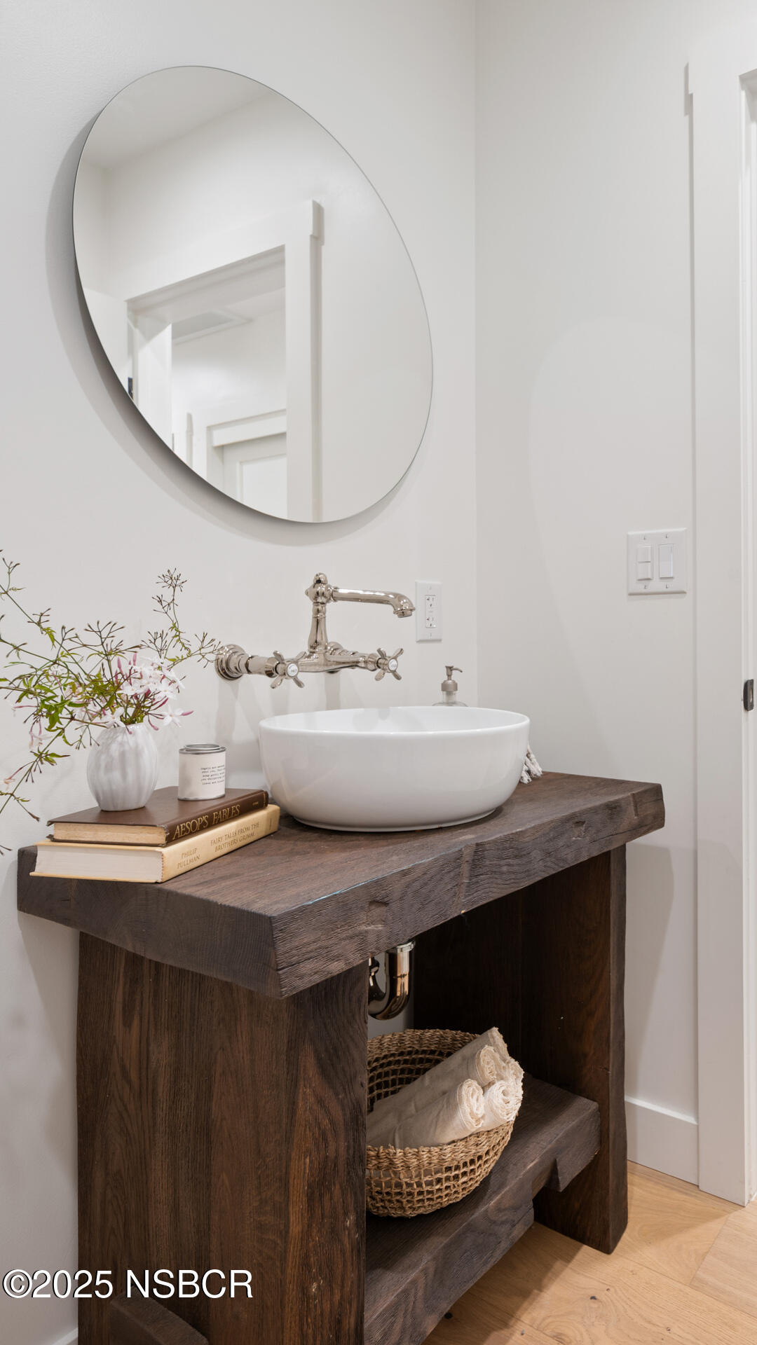 Solvang, California 93463, United States, 3 Bedrooms Bedrooms, ,3 BathroomsBathrooms,Residential,Active,243774