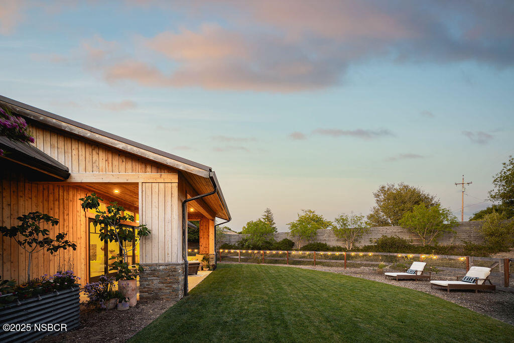 Santa Ynez, California 93460, United States, 4 Bedrooms Bedrooms, ,4 BathroomsBathrooms,Residential,Active,162939