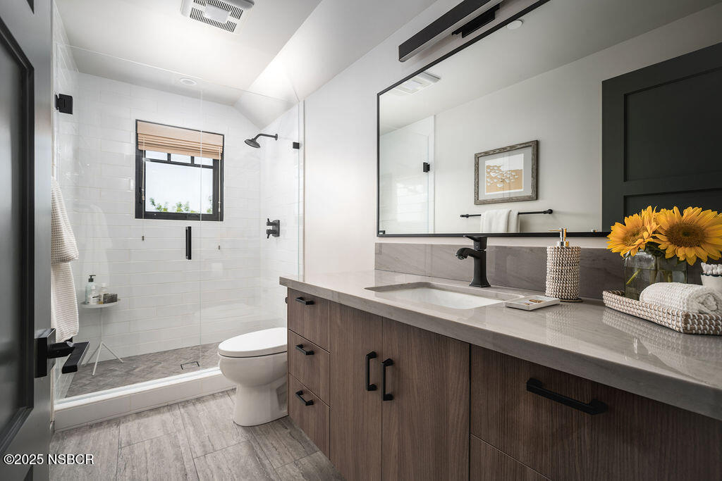 Santa Ynez, California 93460, United States, 4 Bedrooms Bedrooms, ,4 BathroomsBathrooms,Residential,Active,162939