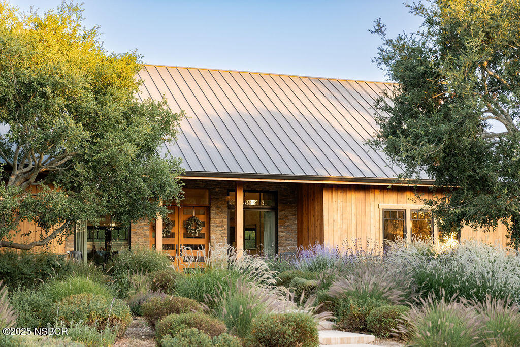 Santa Ynez, California 93460, United States, 4 Bedrooms Bedrooms, ,4 BathroomsBathrooms,Residential,Active,162939