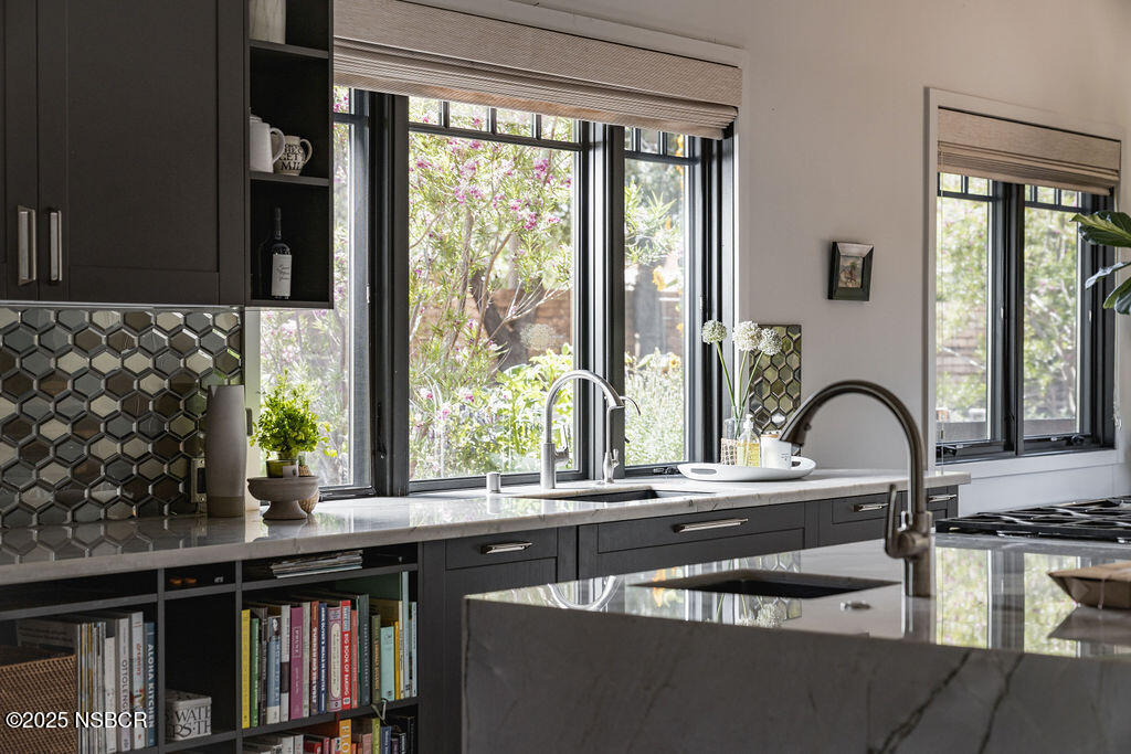 Santa Ynez, California 93460, United States, 4 Bedrooms Bedrooms, ,4 BathroomsBathrooms,Residential,Active,162939