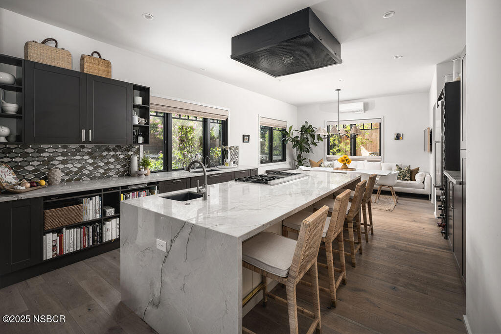 Santa Ynez, California 93460, United States, 4 Bedrooms Bedrooms, ,4 BathroomsBathrooms,Residential,Active,162939