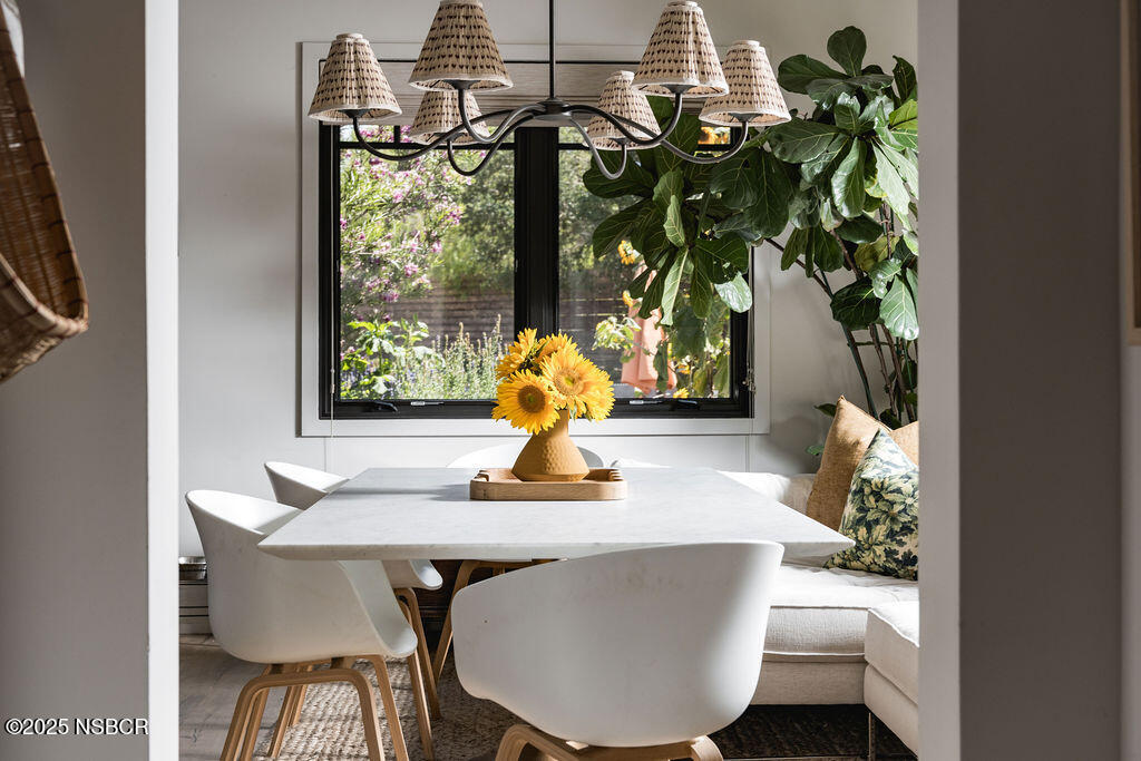 Santa Ynez, California 93460, United States, 4 Bedrooms Bedrooms, ,4 BathroomsBathrooms,Residential,Active,162939