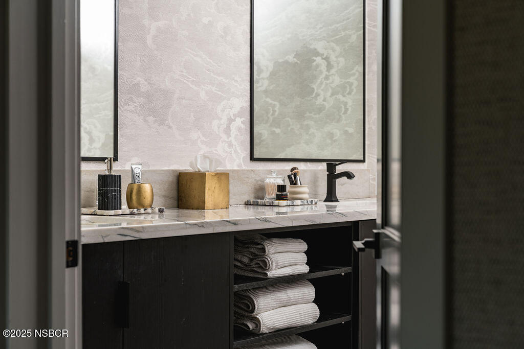 Santa Ynez, California 93460, United States, 4 Bedrooms Bedrooms, ,4 BathroomsBathrooms,Residential,Active,162939