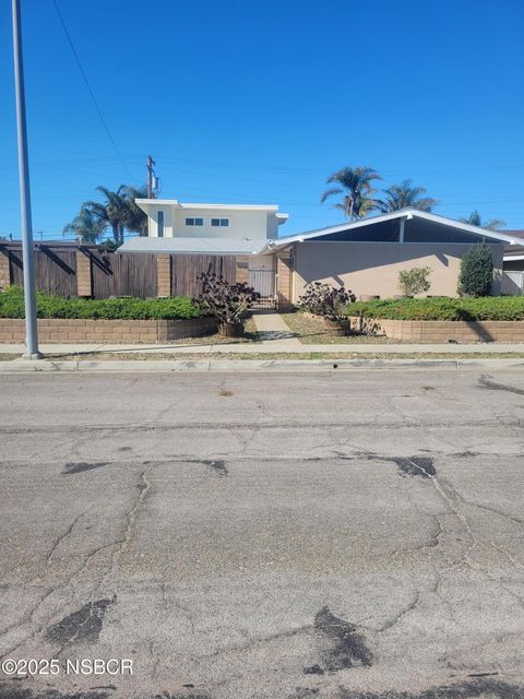 Photo of 1117 Orchid Street, Lompoc, CA 93436 (MLS # 25002119) Photo of 1117 Orchid Street, Lompoc, CA 93436 (MLS # 25002119)